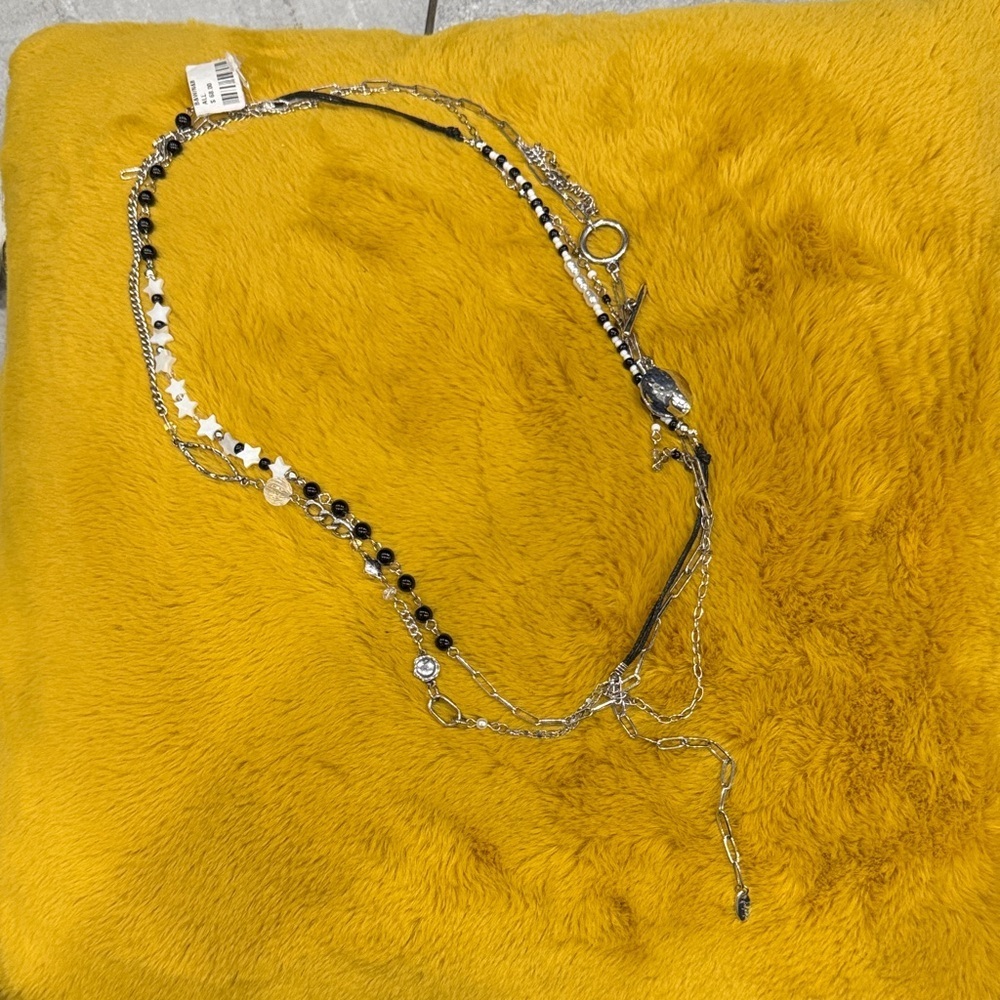 Elegant Black and Silver Women's Necklace